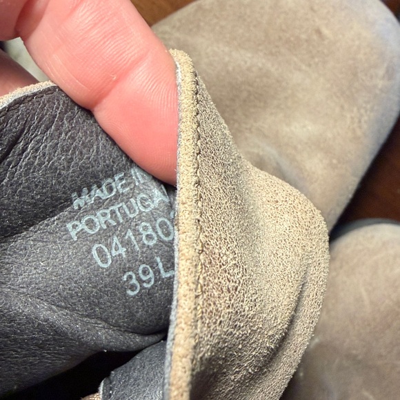 Birkenstock Women's Ankle Boots in Taupe - Picture 15 of 15